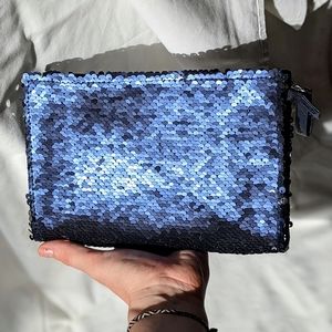 Ipsy blue & silver sequin cosmetic bag sturdy travel makeup bag Brand New 😃!